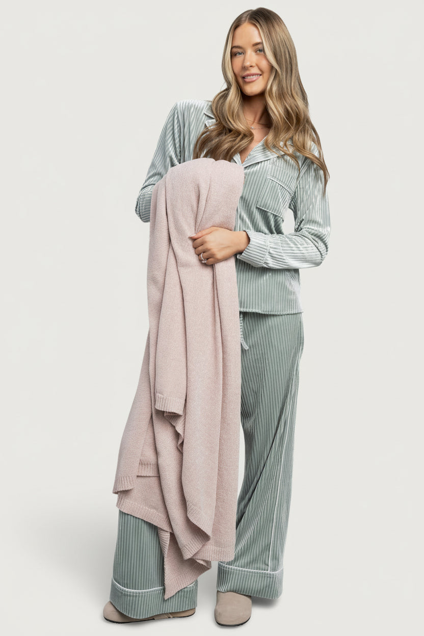 Chrissy Throw Blanket | Pale Blush